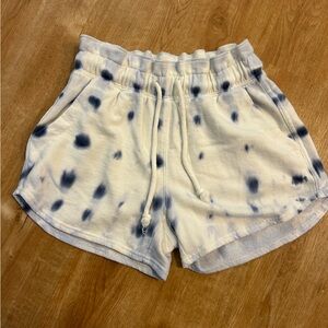 Universal Thread shorts